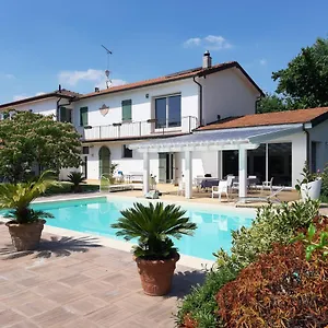 casa-massimo.emilia-romagnahotels.net/